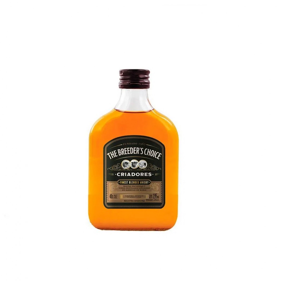 whiskytbc-criadores-x195etiq-petaca-1044